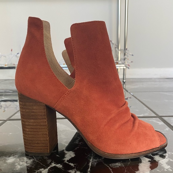 Kristin Cavalari by Chinese Laundry Booties 6.5 - Picture 2 of 4